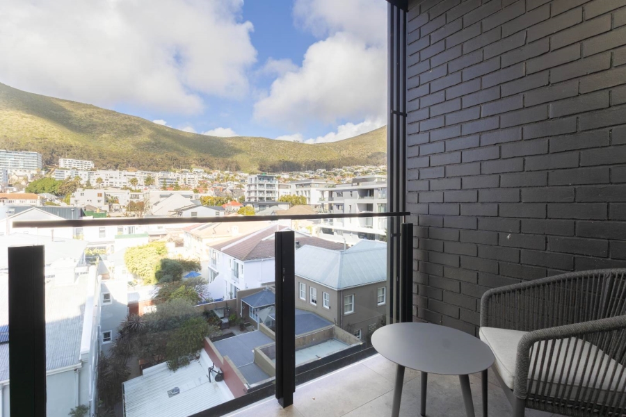 1 Bedroom Property for Sale in Sea Point Western Cape